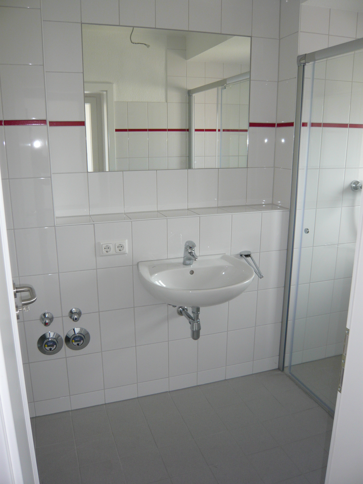 Blumenthalstr. 29 III.OG links Bad 2012-08