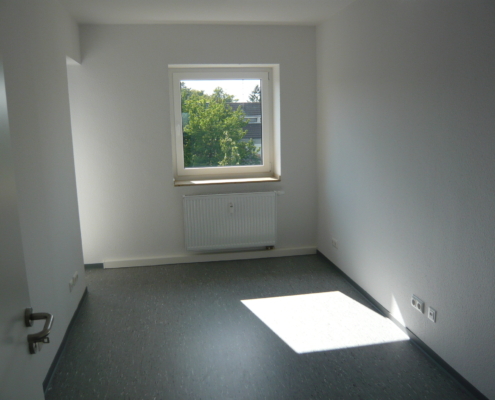 Blumenthalstr. 29 III.OG links Kinderzimmer 2012-08