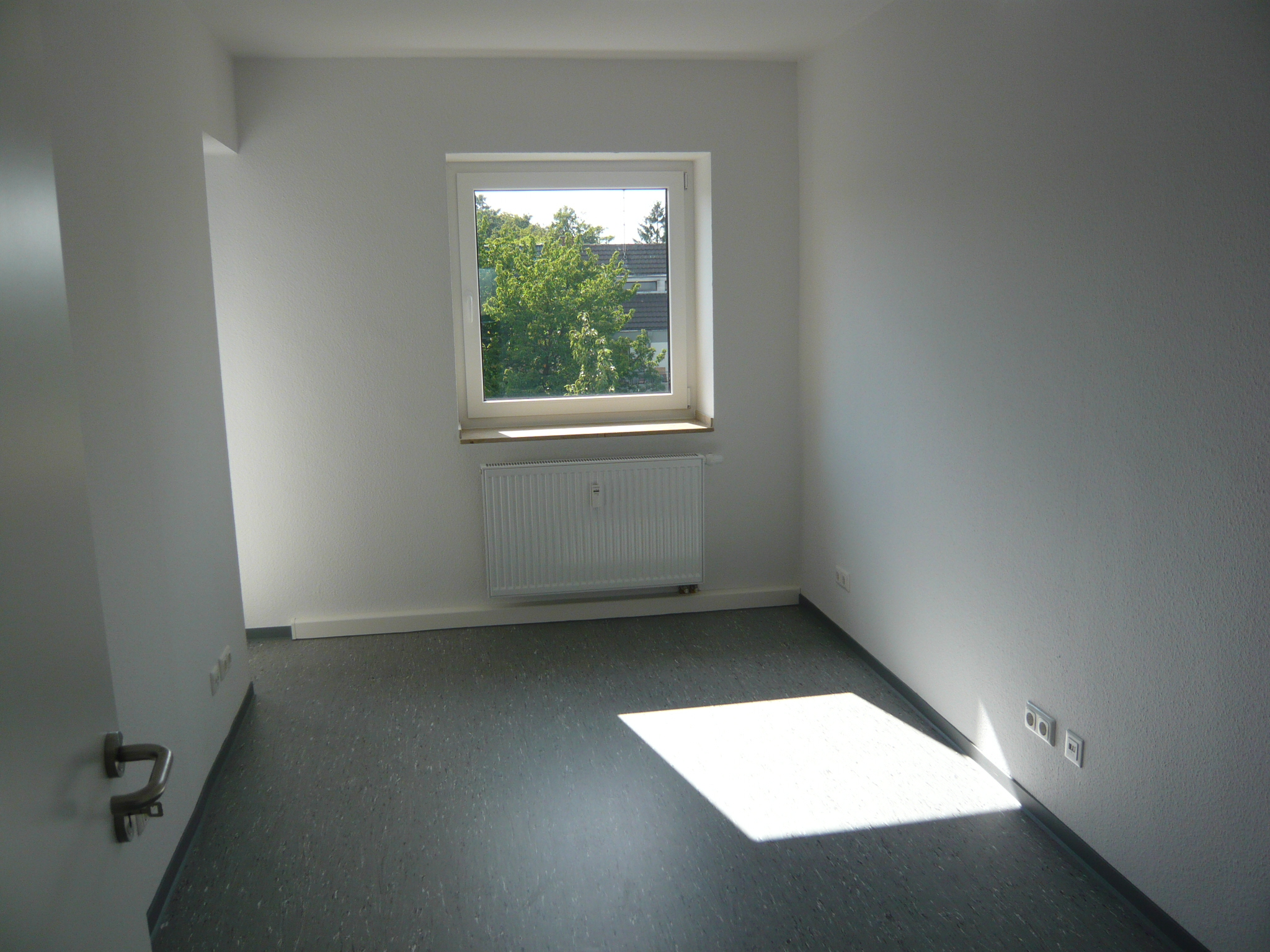 Blumenthalstr. 29 III.OG links Kinderzimmer 2012-08