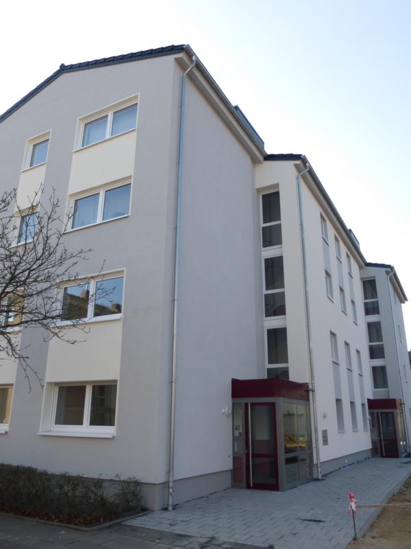 Blumenthal_41-43_Seite-vorne