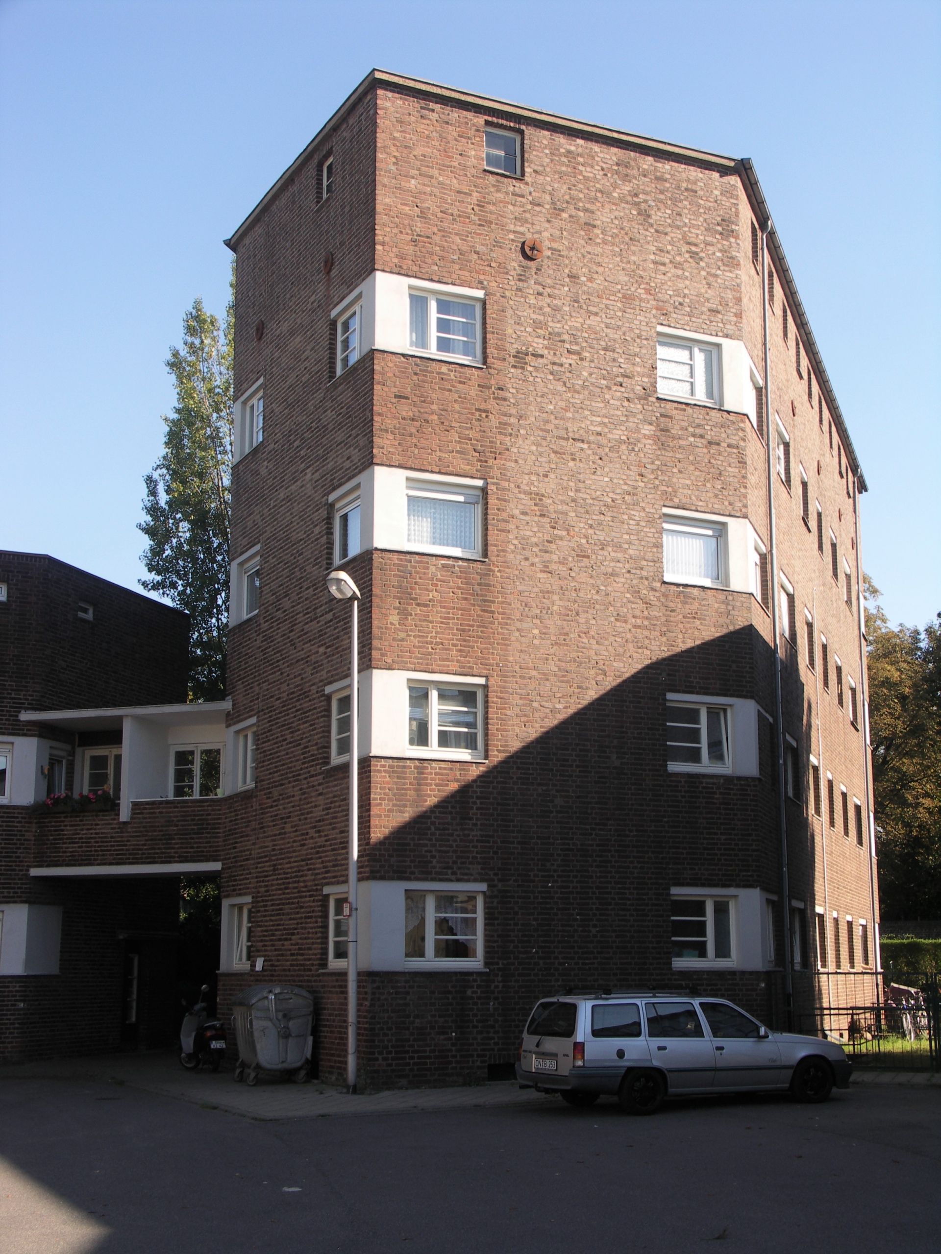Meiringplatz 10, 12